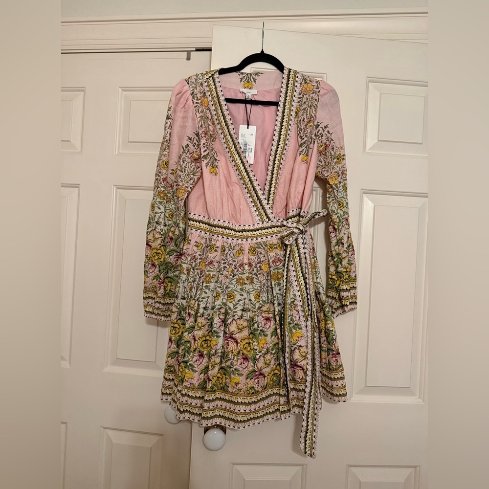 NWT A LOVES A WRAP DRESS SIZE M - Picture 2 of 7